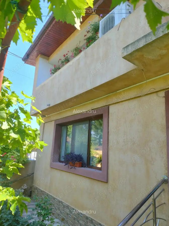 Casa deosebita cu etaj, 4 dormitoare, curte, garaj, beci, utilitati - 4