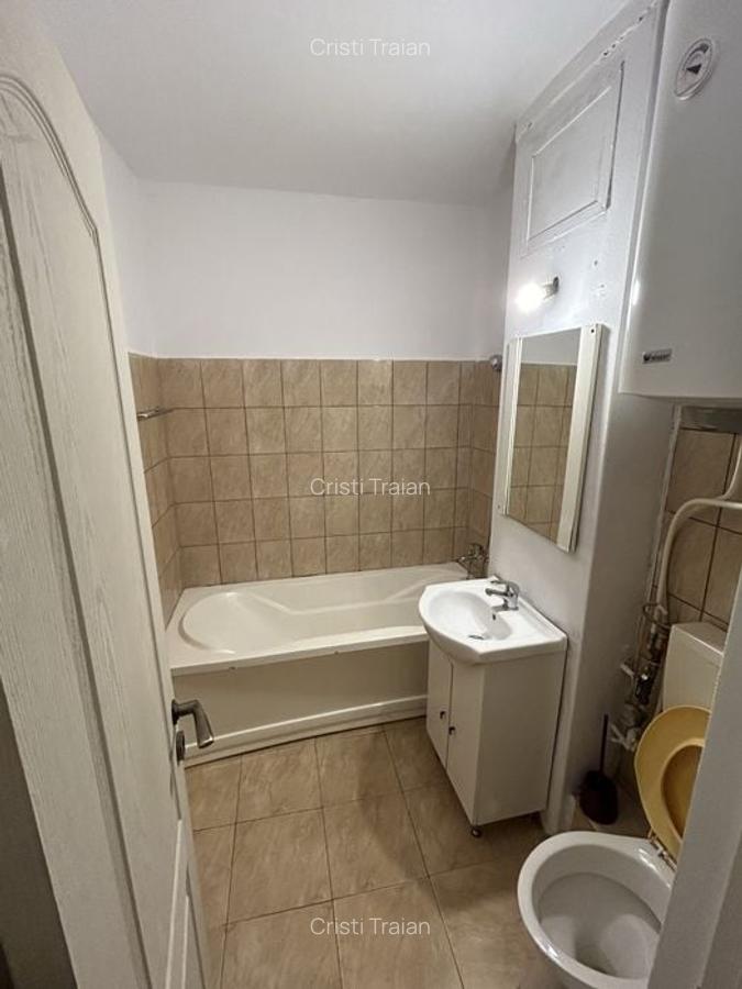 Garsoniera Auchan Vitan, stradal, mobilata si utilata modern, curata, libera - 8