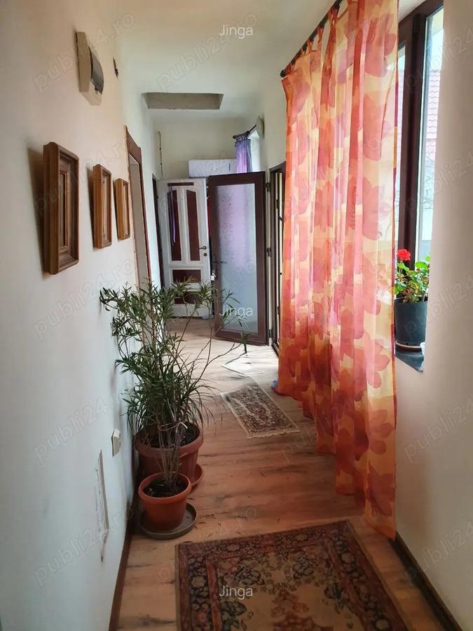 Casa si teren de vanzare - 3