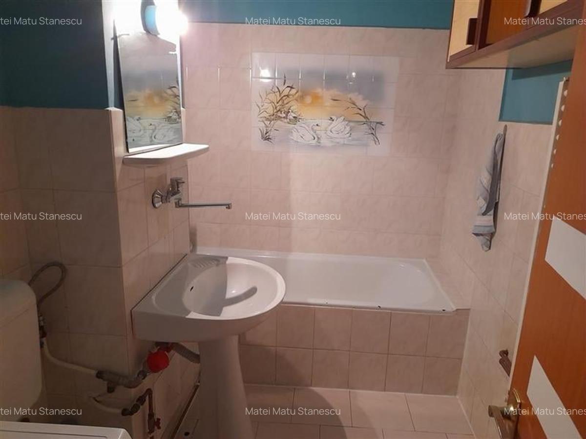 Apartament cu 2 camere decomandat în Bucovina - 9