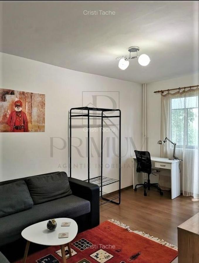 Apartament cu 4 camere decomandat în Dacia - 1