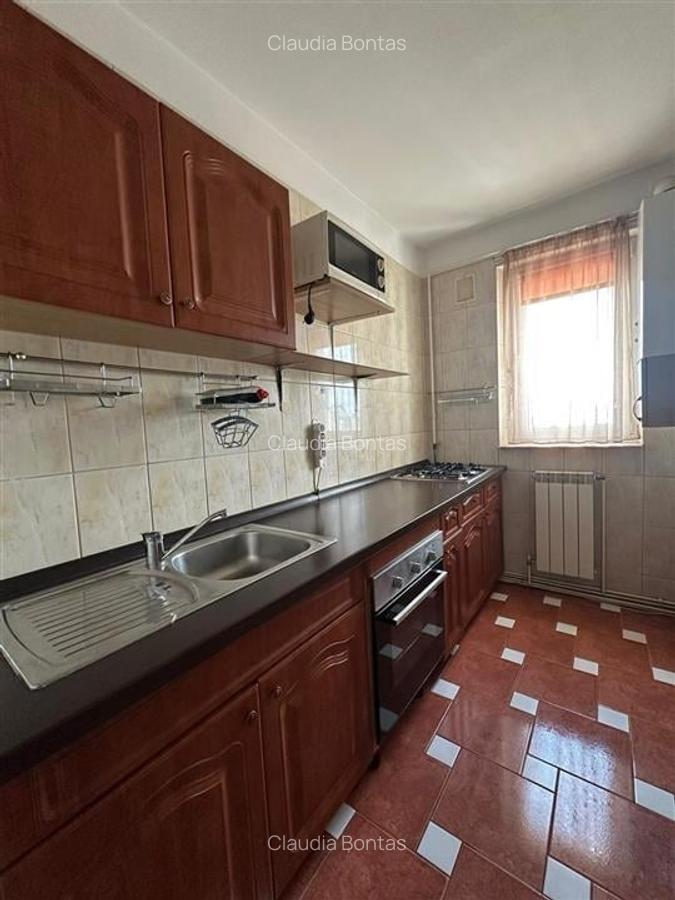 Apartament cu 2 camere decomandat în Alexandru cel Bun - 2