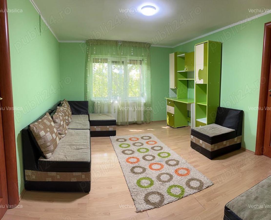 Apartament cu 3 camere decomandat - 3