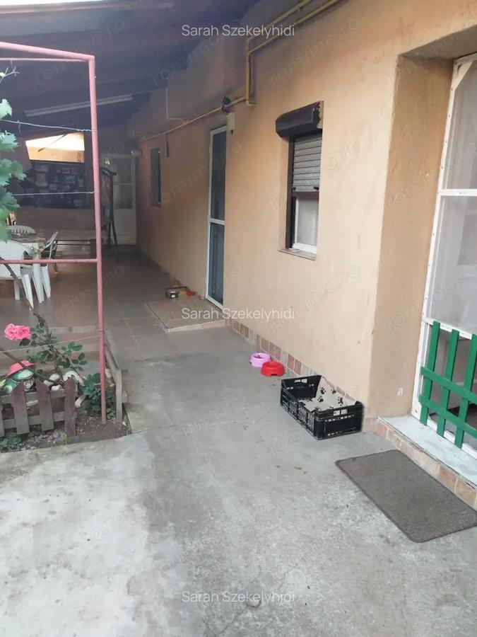 Ageuropa.ro vinde casa in zona 14 Mai cu 3 cam. si teren aferent de 500mp. - 3