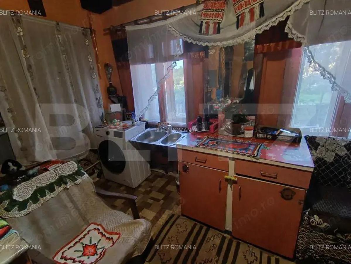 Casa cu 2 camere cu Anexe - 4