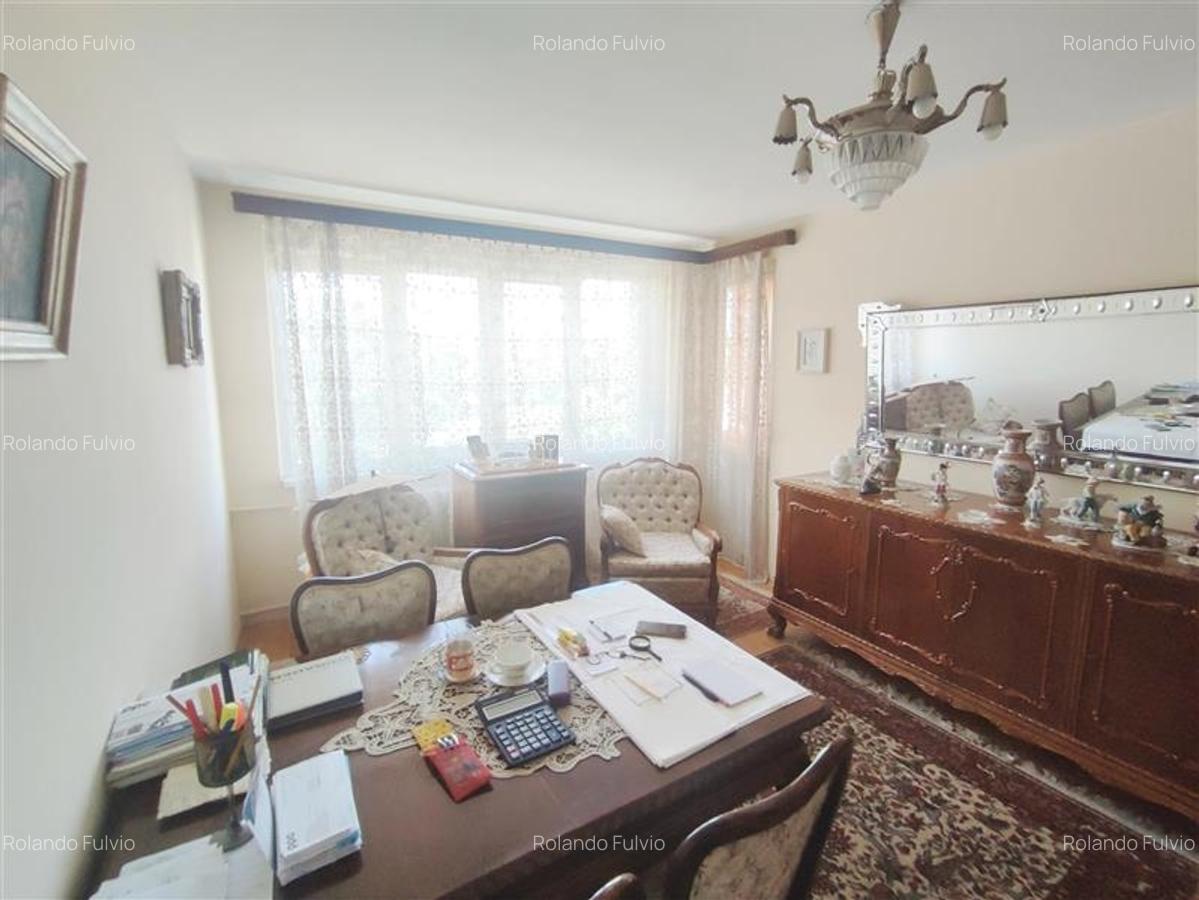 Vanzare apartament 2 camere Tei, mobilat - 9