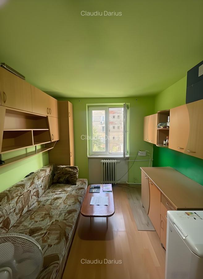 Garsoniera - Take Ionescu - Baie Comuna! - 4