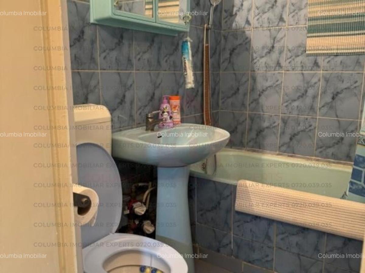 Eroii Revolutiei , piata Progresu - 5