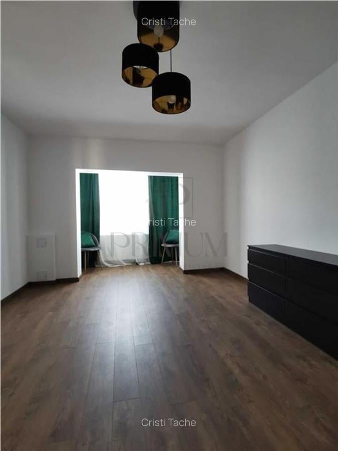 SOARELUI - RENOVAT - 3 camere - 2 balcoane - clima - 8
