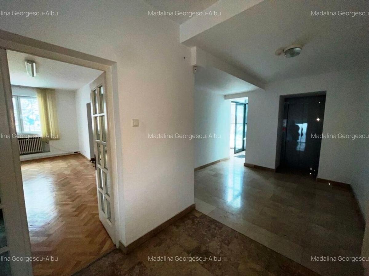 Baneasa - Strada Garlei imobil D+P+2 cu 523 mp utili 5000 Euro - 5