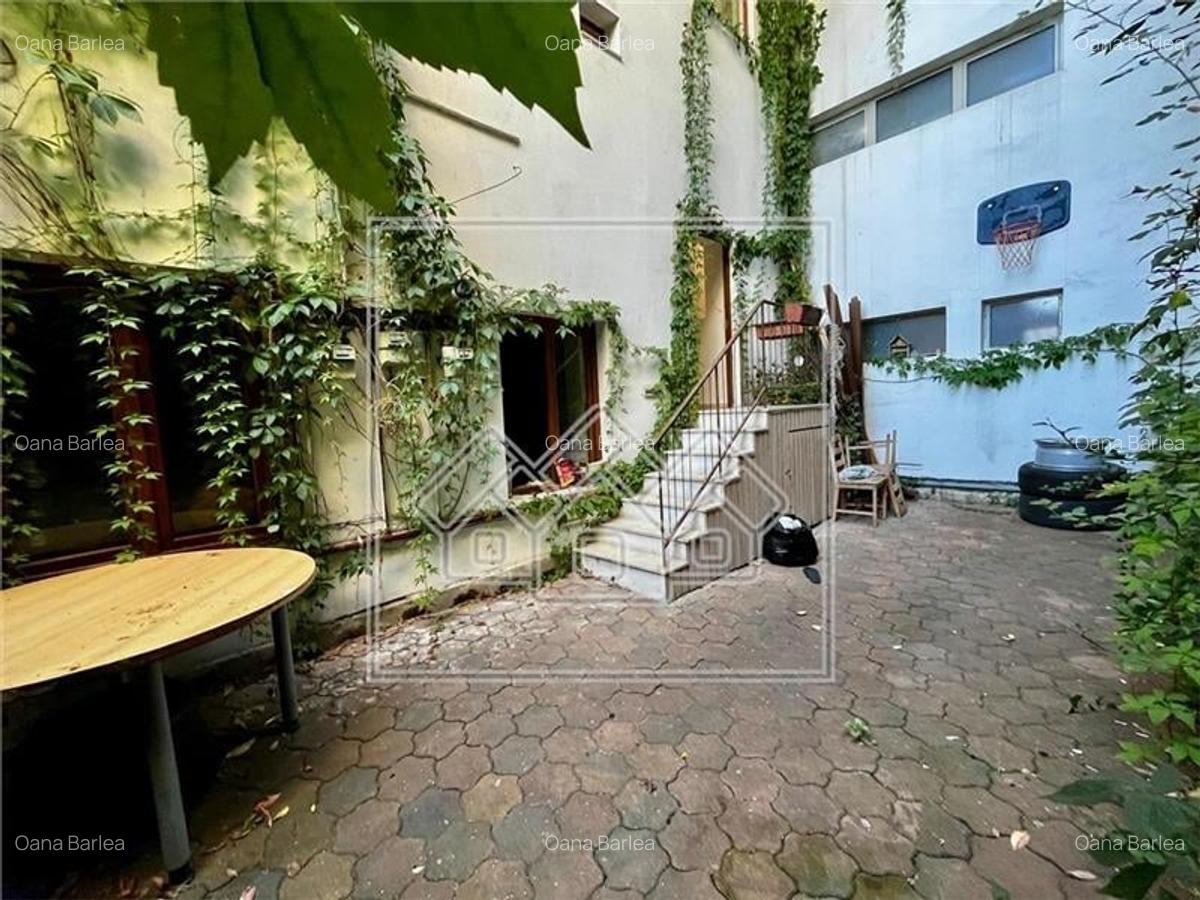 Spatiu comercial de 55 mpu - etajul 2 - Zona centrala - 11