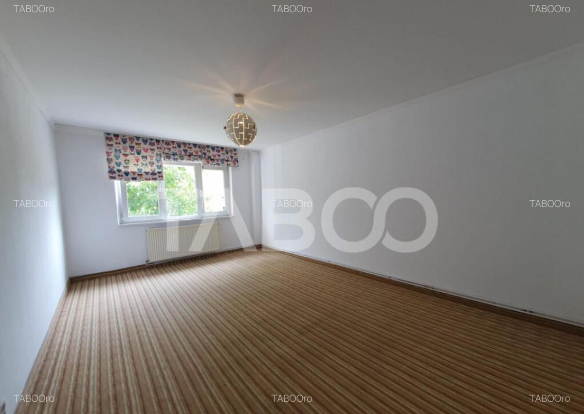 Apartament 2 camere 52 mp utili decomandat etaj 1 zona Campu - 3