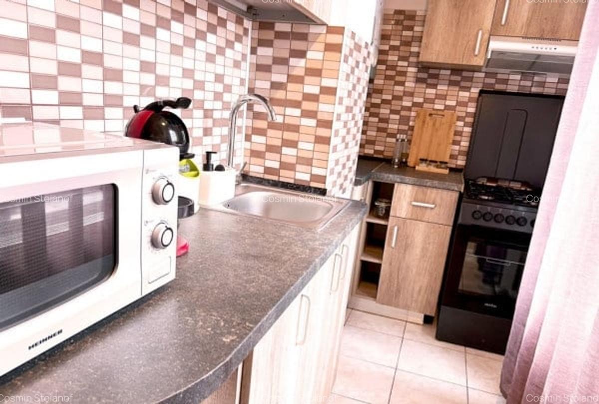 Apartament 2 camere, 50 mp - Damaroaia,Petrom City - 7