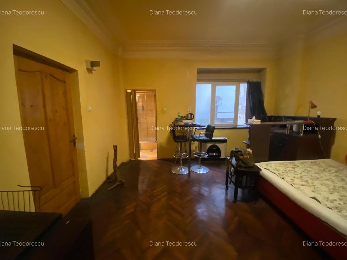 Vanzare garsoniera parter vila D+P+2 Cotroceni metrou Eroilor - 3