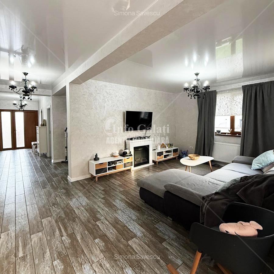 | VILA Parter+Mansarda | SENDRENI, Serbestii Vechi | TEREN: 500 mp | - 1