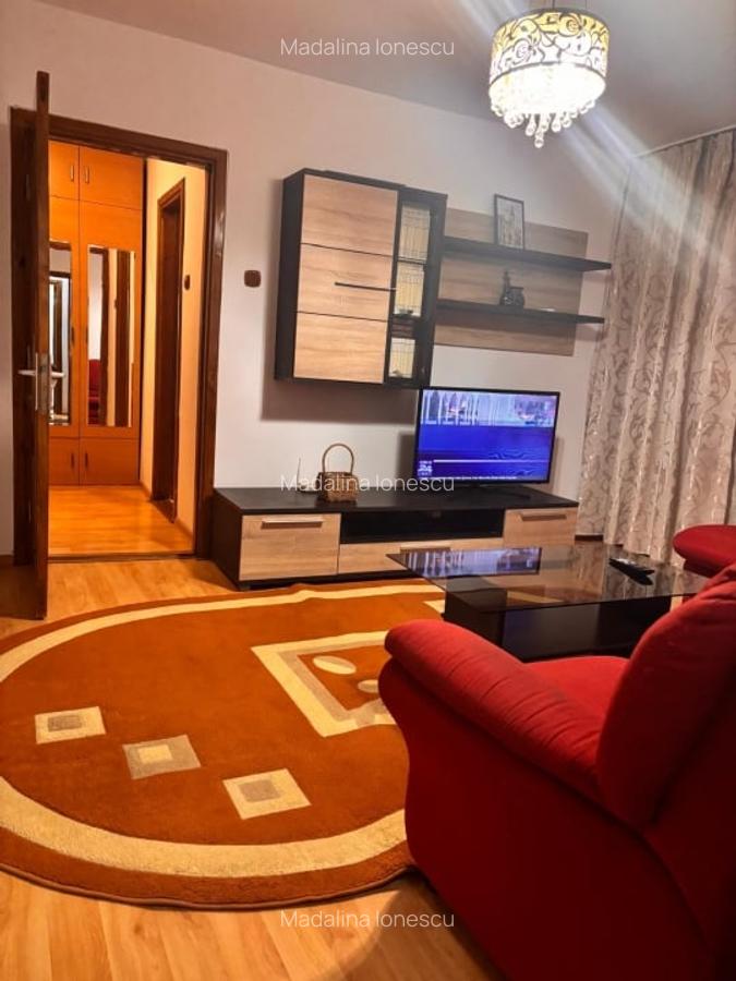 Centru - 2 camere de inchiriat - 2