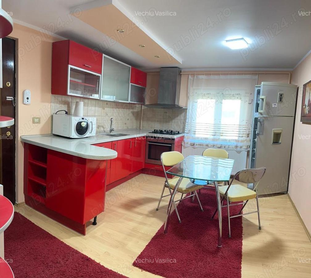 Apartament cu 3 camere decomandat - 9