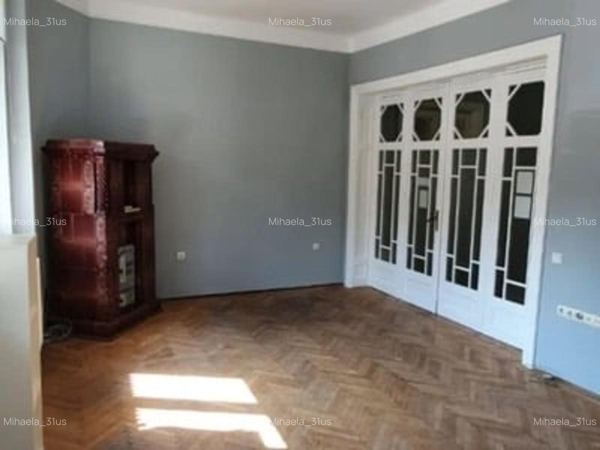 Ferdinad Închiriez Parter bloc interbelic 2 cam 72 mp curte boxa centrală P+2E - 1