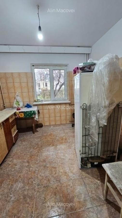 2 Camere Decomandat 50mp zona Nicolina - 2