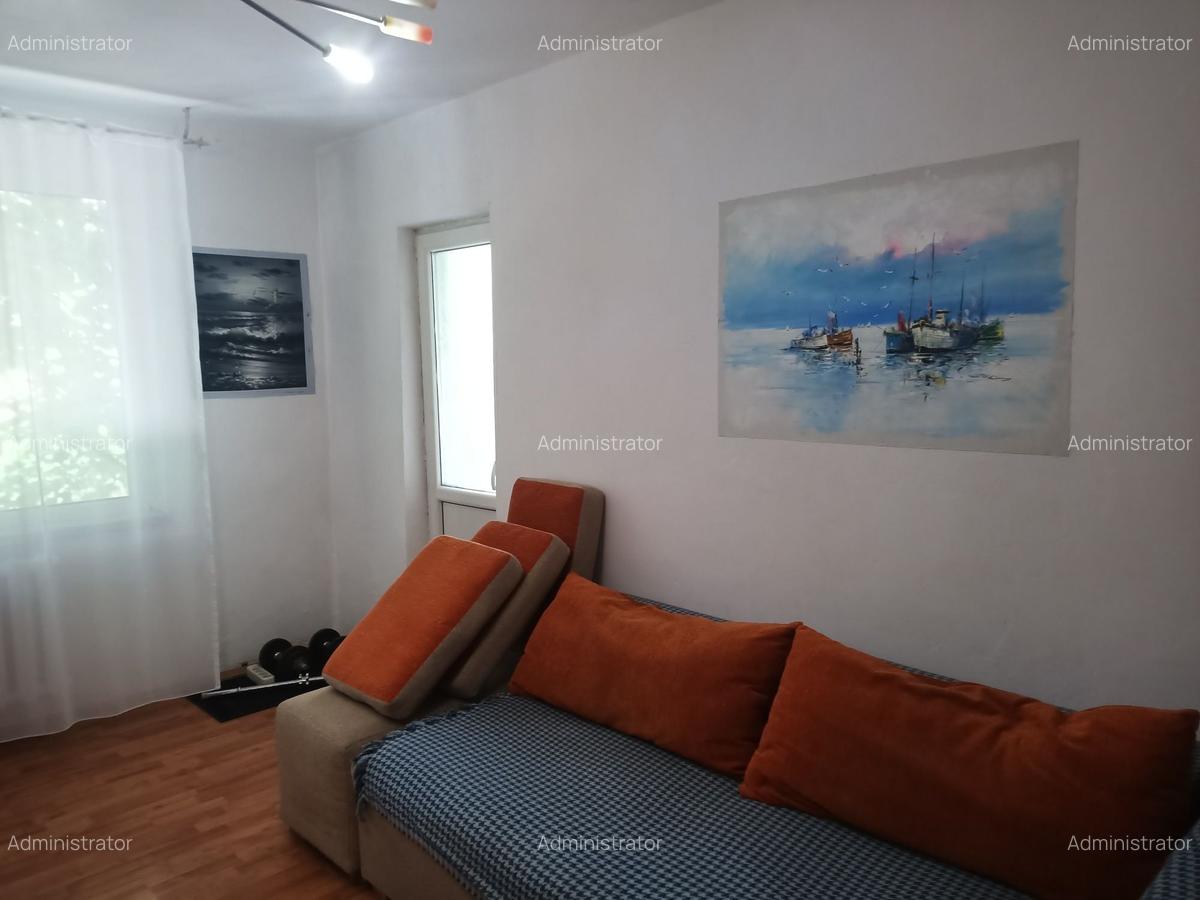 Apartament cu 3 camere decomandat, mobilat în Ghencea - 2