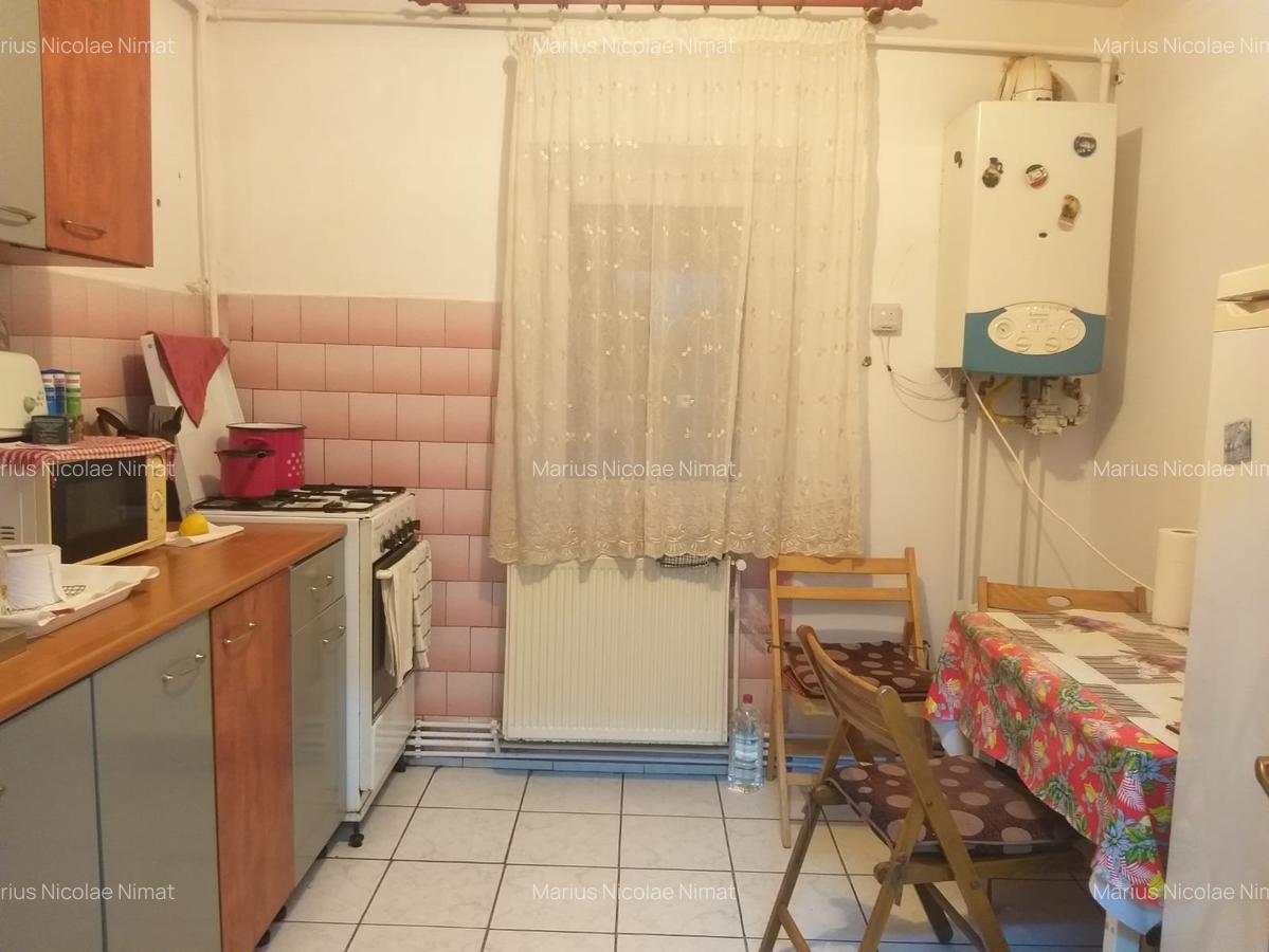 Apartament cu 2 camere decomandat în Central - 2