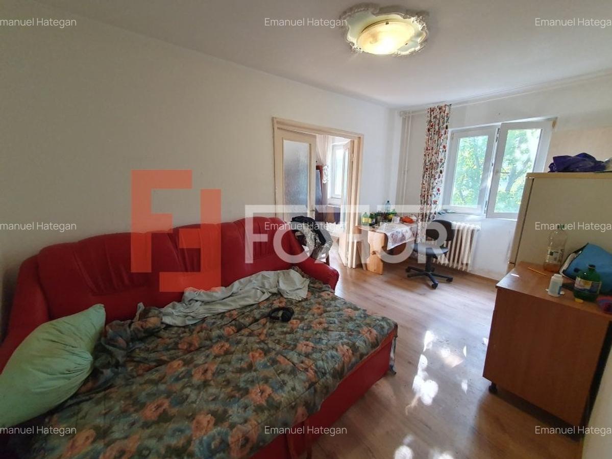 Apartament cu 3 camere, etaj 3 - zona Sagului - 1