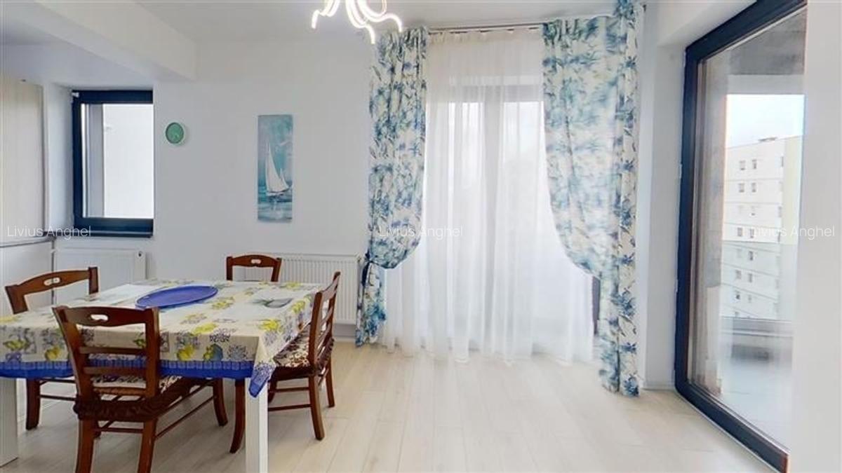 Studio elegant cu priveliste frumoasa, etaj 8, parcare,zona CoresiMall,Tractorul - 22