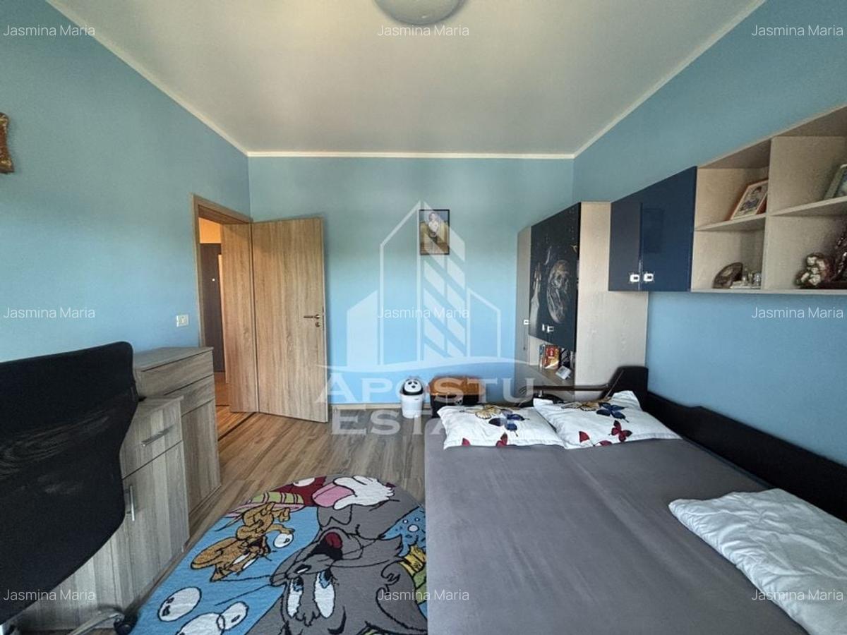 Apartament cu 3 camere decomandat în Buziașului - 5