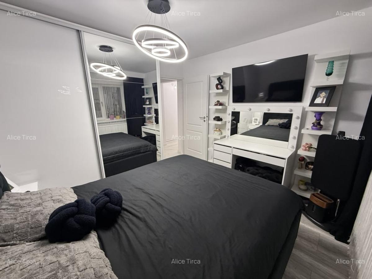 Apartament 3 camere, decomandat, 67 mp, cartier 1 Mai,  Scoala 36 - 4 Apartament 3 camere, decomandat, 67 mp, cartier 1 Mai,  Scoala 36 - 4