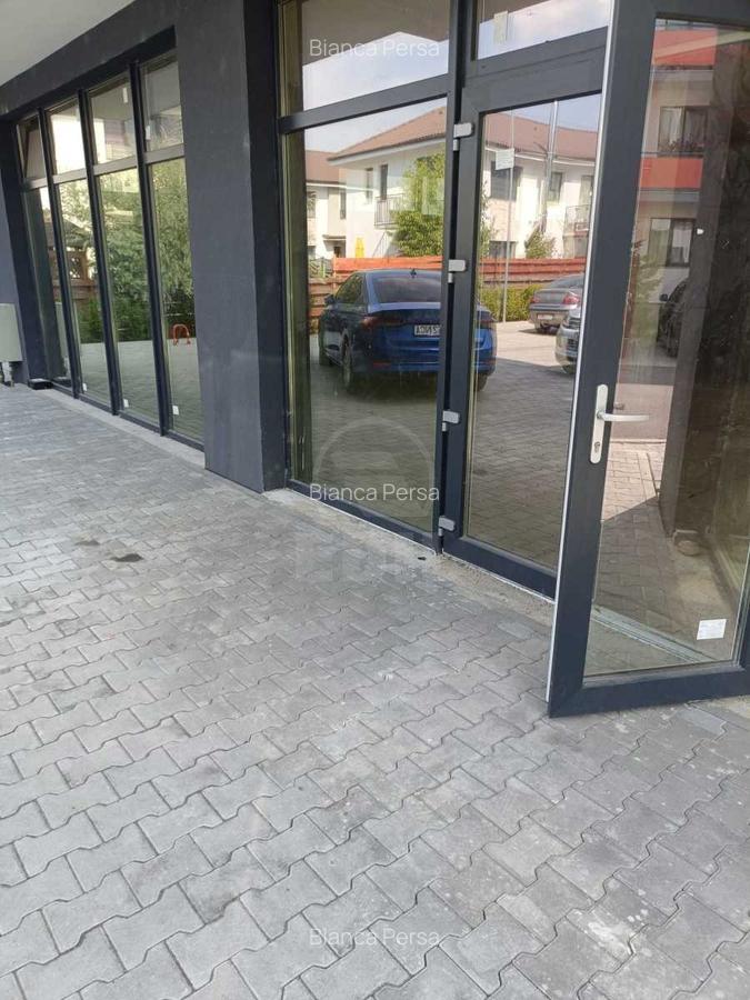 Spatiu comercial - 8