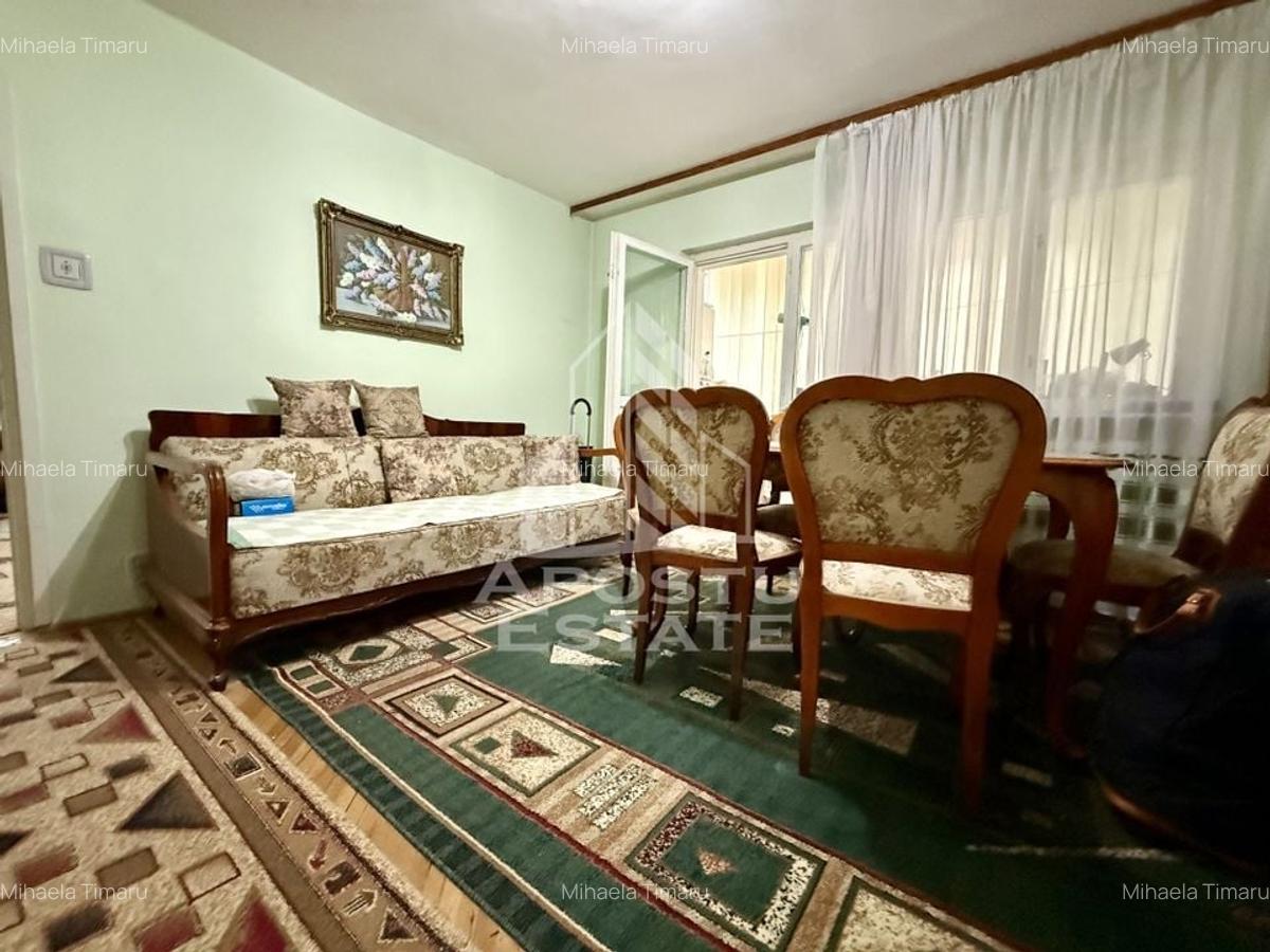 Apartament cu 3 camere semidecomandat, mobilat în Girocului - 1