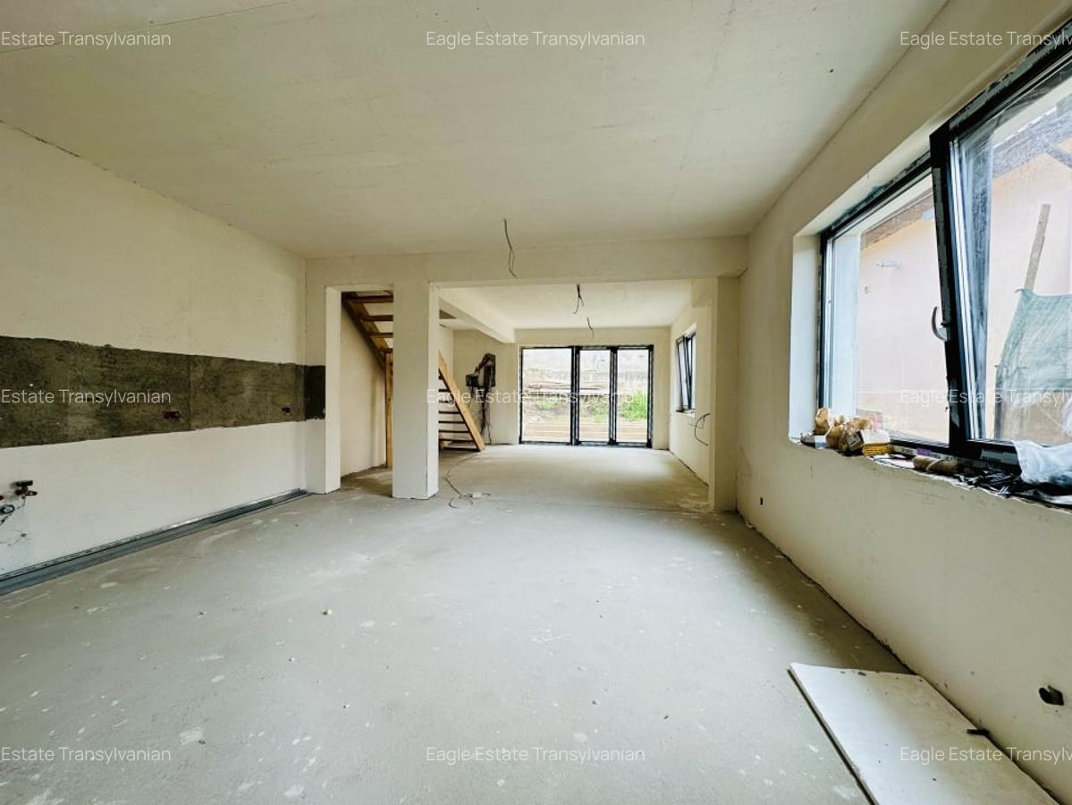 Casa finalizata in Gruia, 5 camere, 3 bai, 145 m2 utili - 1