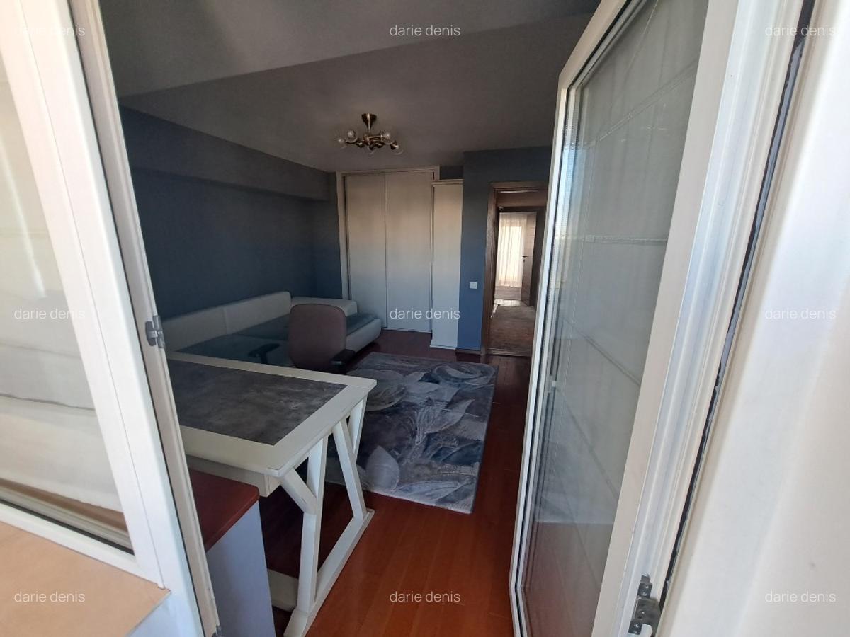 Proprietar, ofer spre închiriere apartament 3 camere Bd. Decebal, București - 5