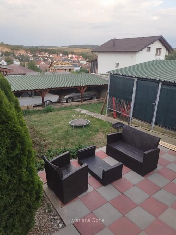 Vila de vanzare .suprafata utila totala 670 mp,in Sura  Mare - 3