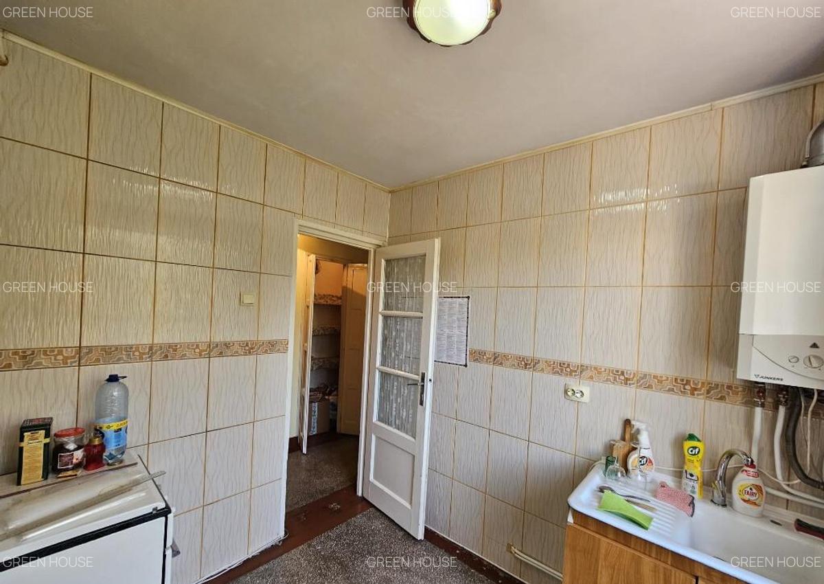 Apartament 2 camere ,etaj 1,zona Posta Veche-Clinica MedLife - 6