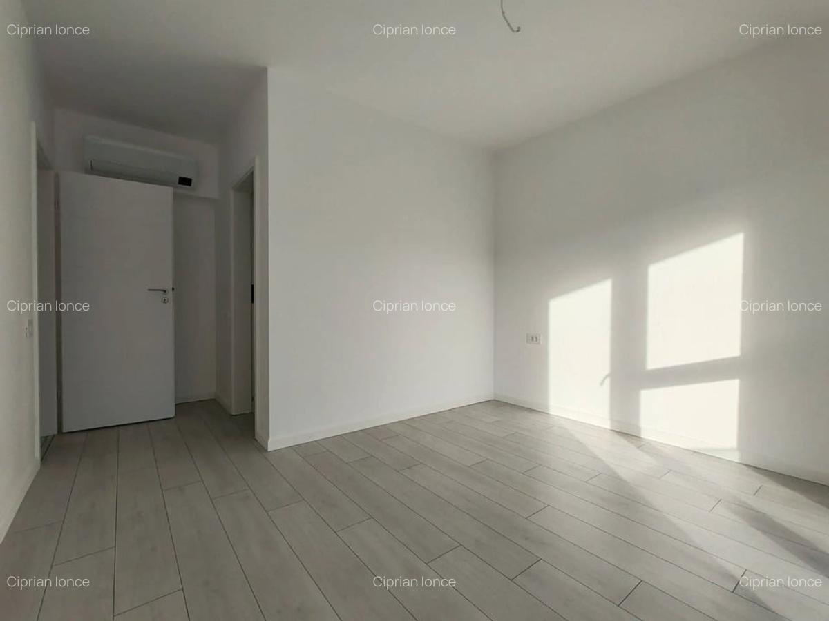 Apartament cu 3 camere decomandat în Titan - 6