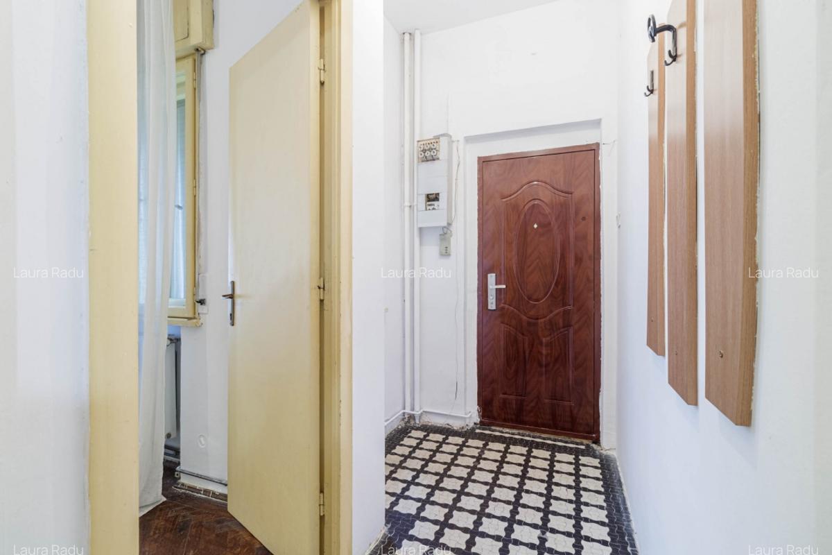2 camere de vanzare cu potential-Calea Victoriei, parter inalt, curte interioara - 10