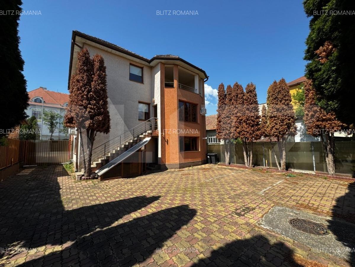 Sediu firma / Birouri de vanzare P+2E, 254 mp, zona ultracentrala Alba Iulia - 1