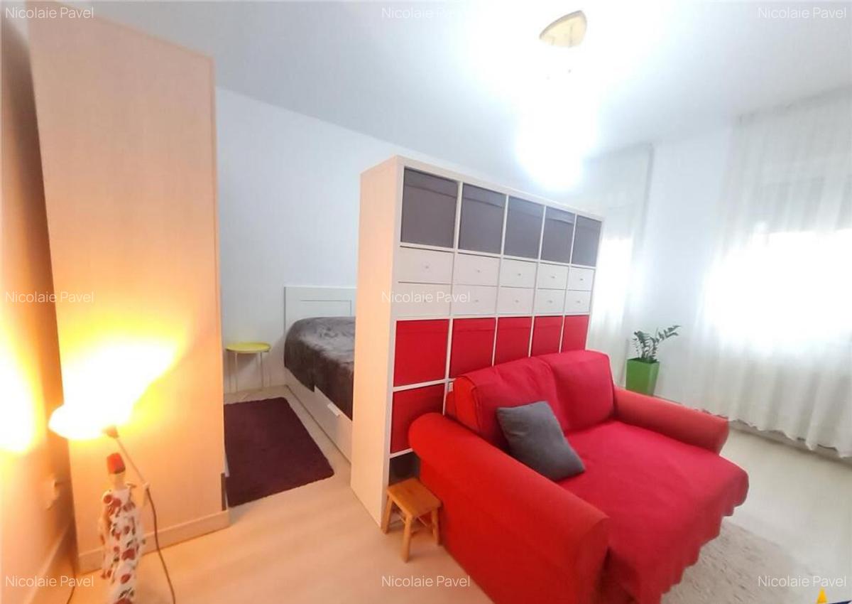 Casa, pe locatie centrala, imbinare apreciabila intre tradit - 2