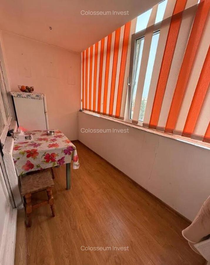 Apartament cu 3 decomandat - zona Grivitei. - 6