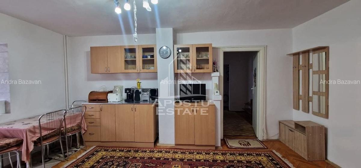 Apartament cu 3 camere, etaj 1, centrala proprie,  Lipovei - 5
