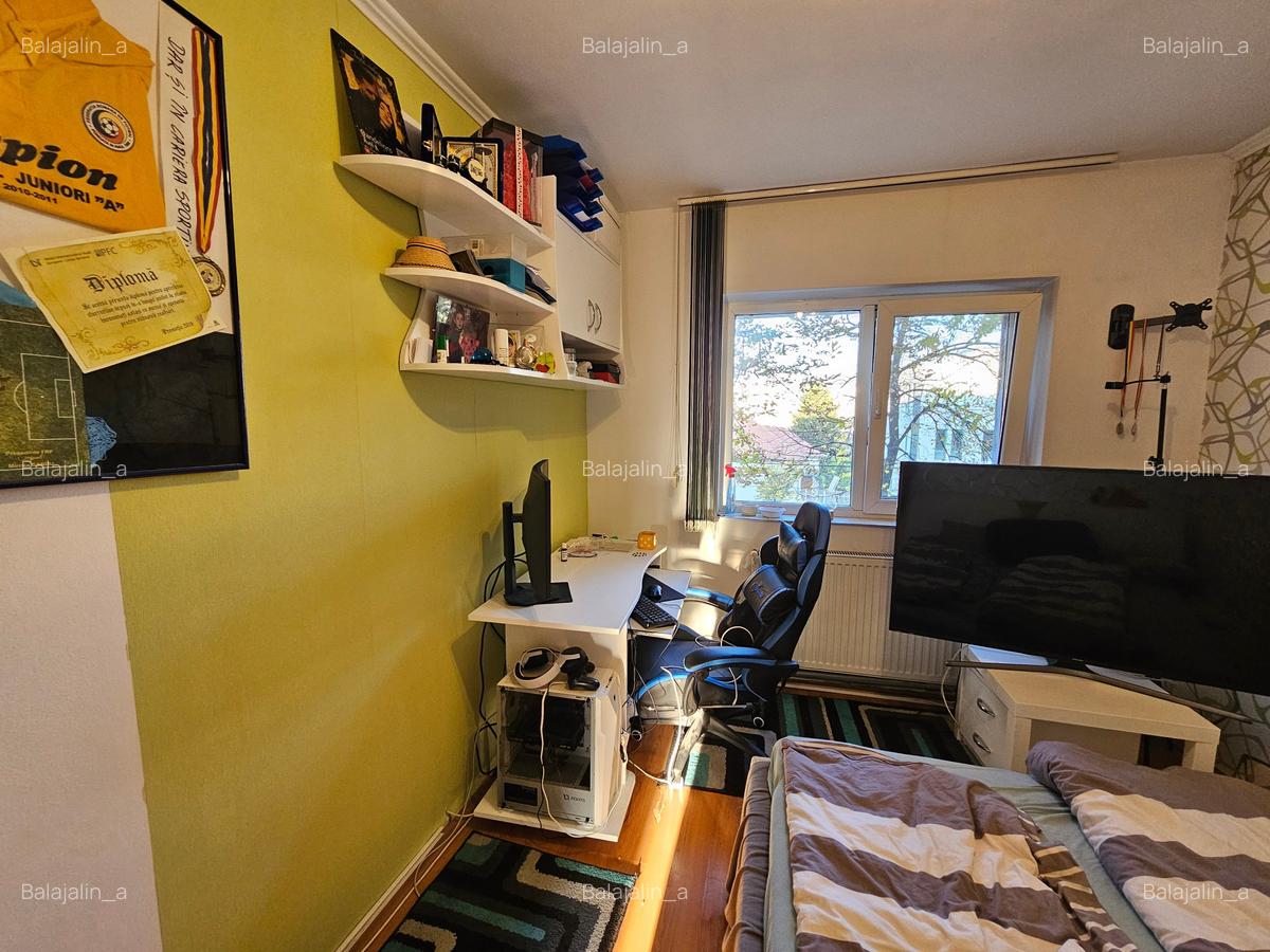 Apartament 4 camere, 2 băi, 2 balcoane, et. 2/4, Timișoara, Calea Torontalului - 11
