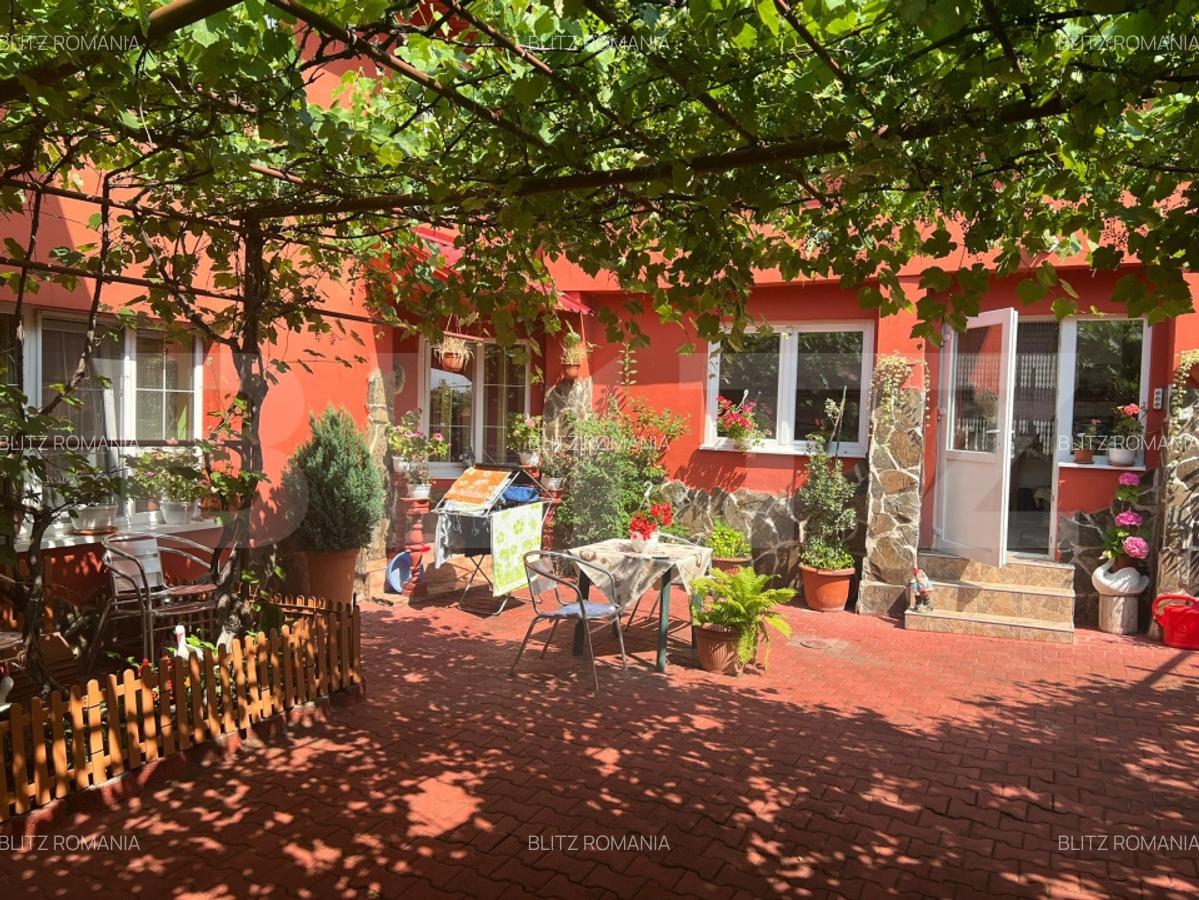 Casa 7 Noiembrie - 277 mp teren, perfecta pentru locuit sau afacere - 2