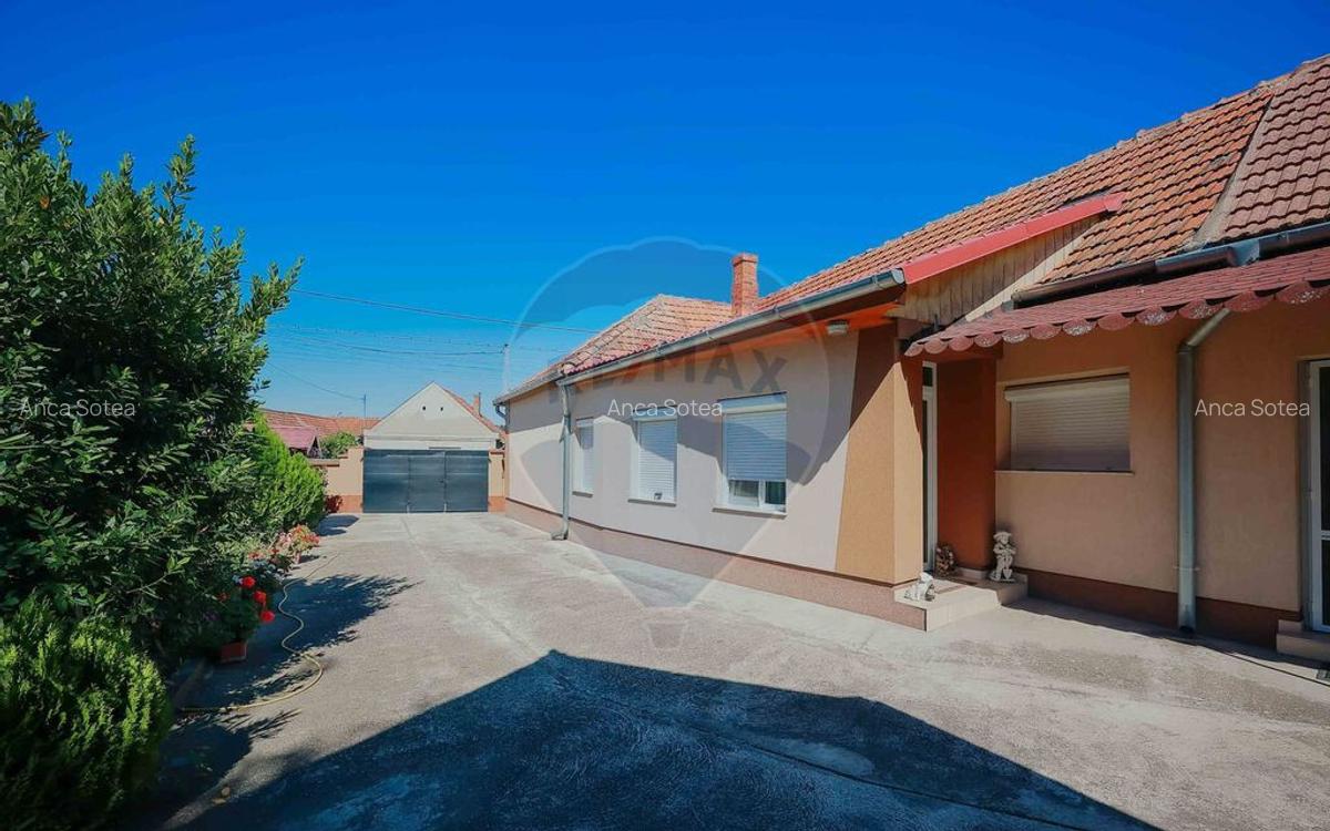 Casa ?i teren de 1397 mp de vanzare in Ineu, la 18 km... - 2
