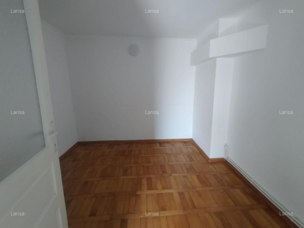 DELFINARIU VILA P+1, 5 CAMERE 180 MP PRET 270000 EURO - 3