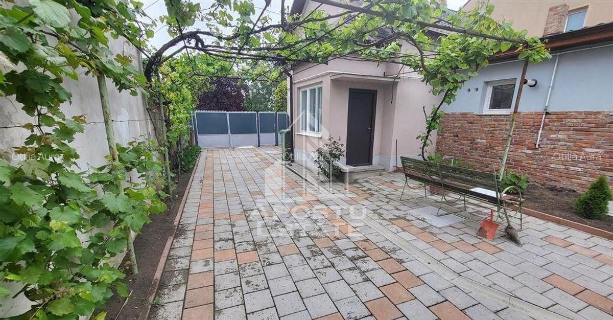 Casa individuala, pretabila pentru diverse activitati - 22