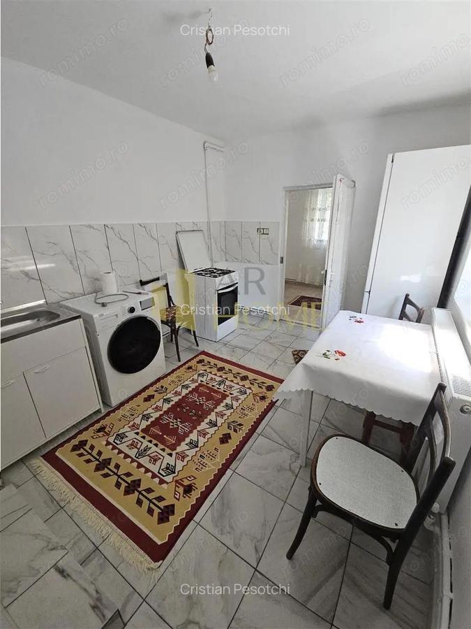 Casa 2 camere, in Lipanesti, zona primariei - 7