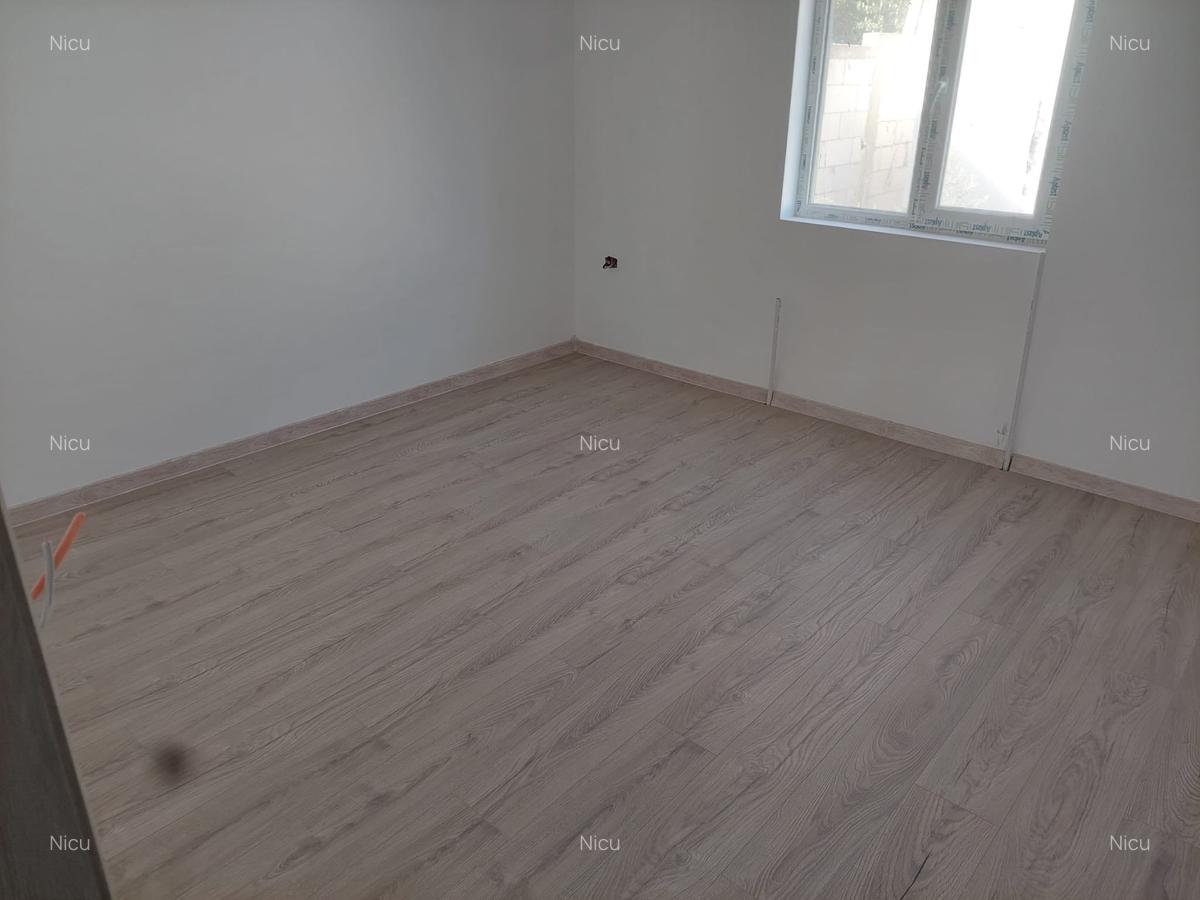 Casă cu 3 camere în Lumina - 5
