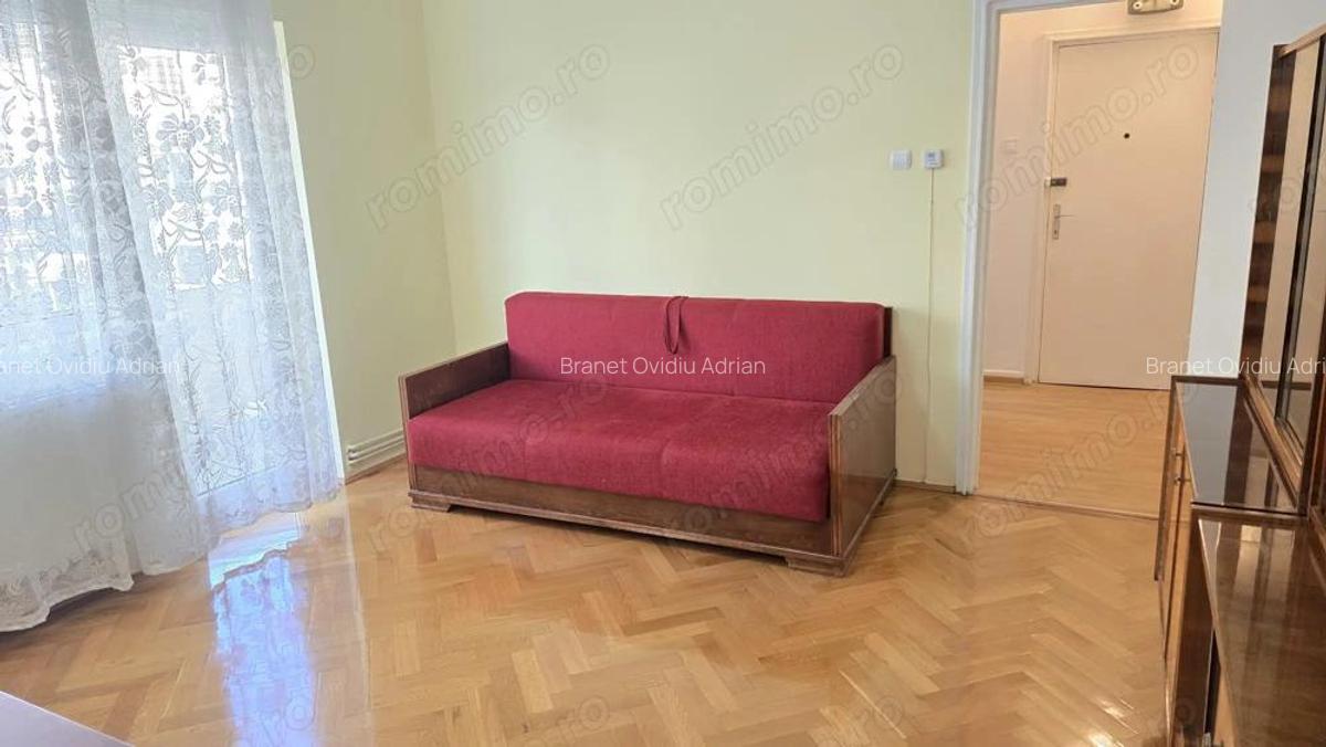 Vand sau inchiriez apartament 4 camere in Deva, zona Pietei Centrale, etaj 3, - 1