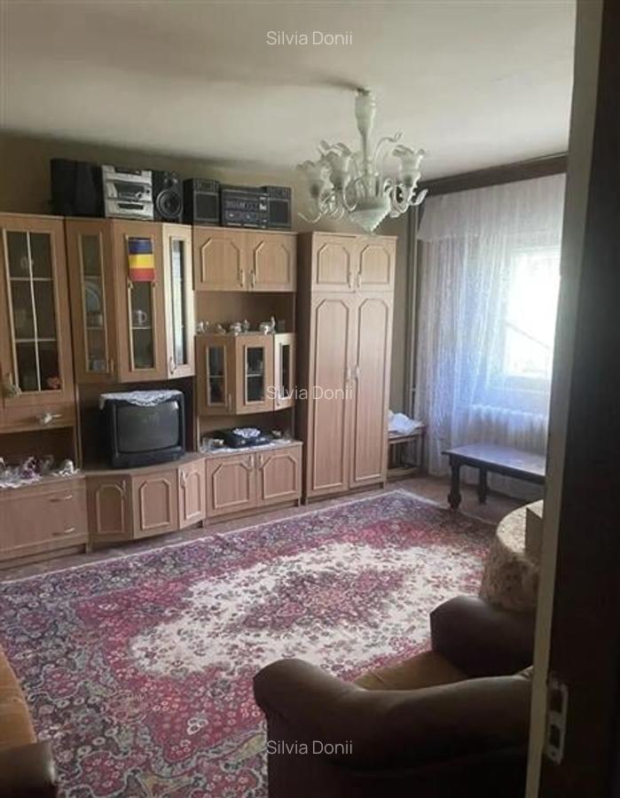 3 camere - decomandat - 13 septembrie -Parcul Sebastian - usor negociabil - 2
